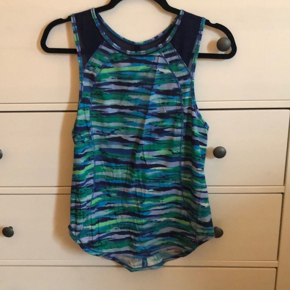 Lululemon tank